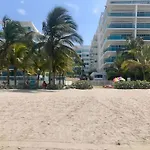 Condominio Frente Al Mar Con Acceso Directo A La Playa Morros 922
