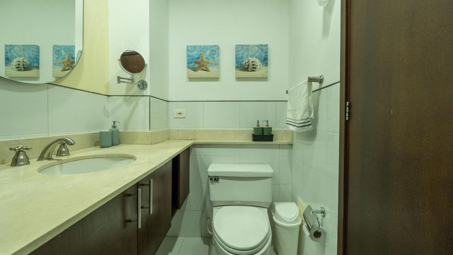 Frente Al Mar Con Acceso Directo A La Playa Morros 922 Apartamento *