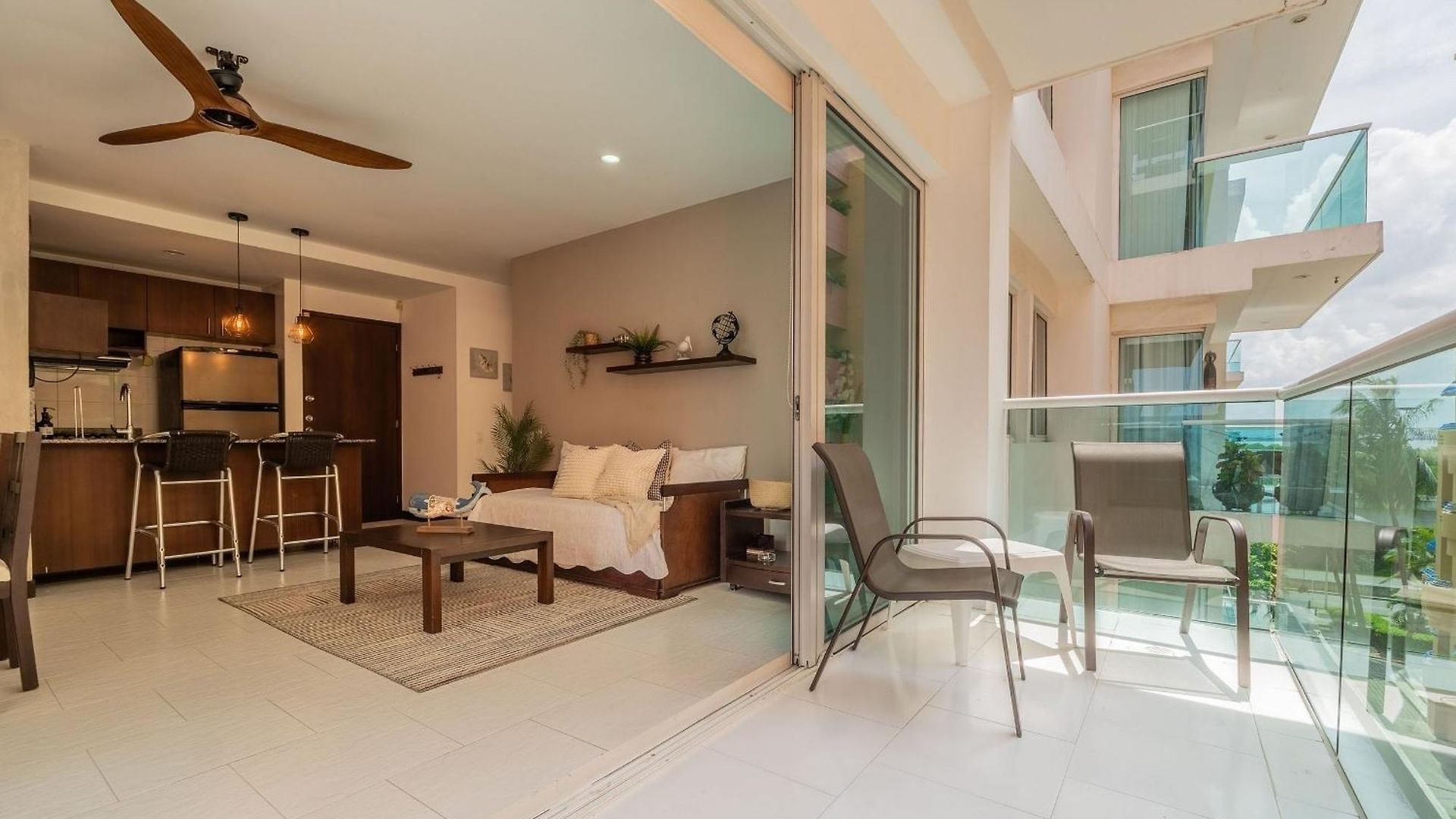 Apartamento Frente Al Mar Con Acceso Directo A La Playa Morros 922 *