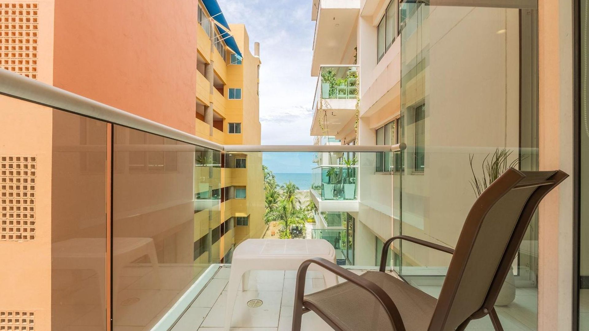 Frente Al Mar Con Acceso Directo A La Playa Morros 922 Apartamento Cartagena