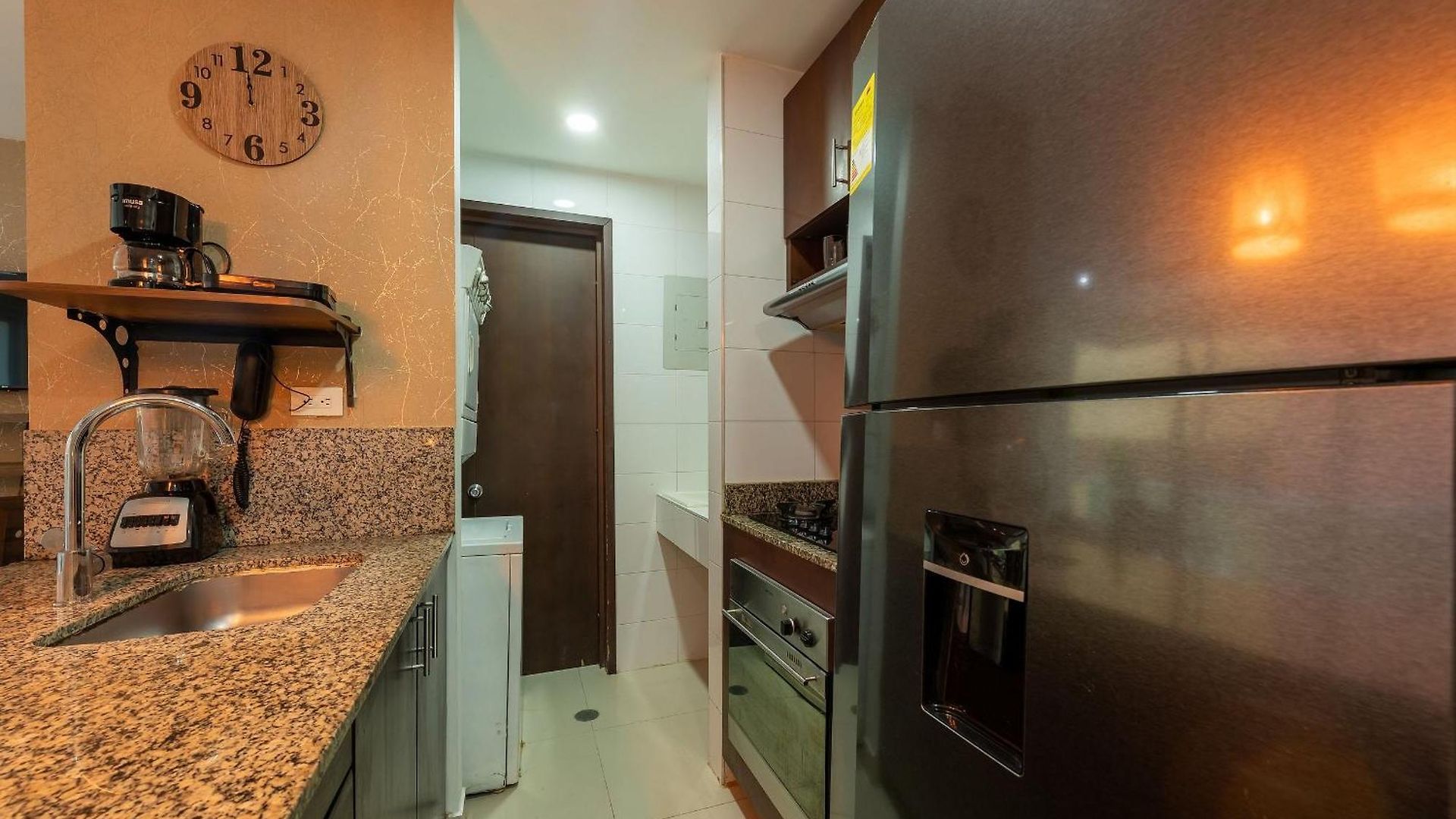Frente Al Mar Con Acceso Directo A La Playa Morros 922 Apartamento *