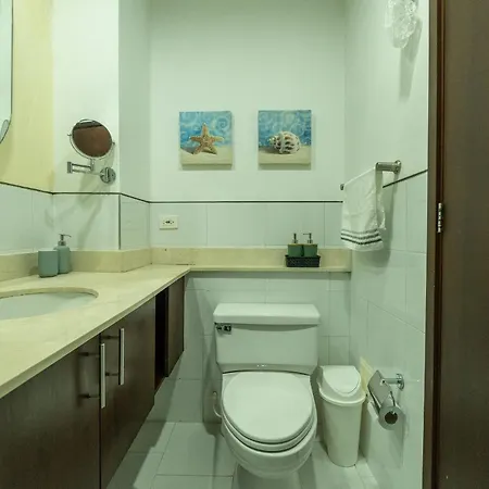 Frente Al Mar Con Acceso Directo A La Playa Morros 922 Apartamento *