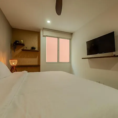 Frente Al Mar Con Acceso Directo A La Playa Morros 922 Apartamento *