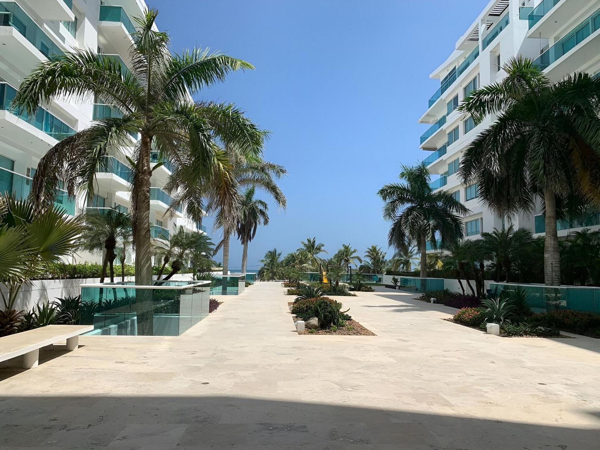Frente Al Mar Con Acceso Directo A La Playa Morros 922 Apartamento *