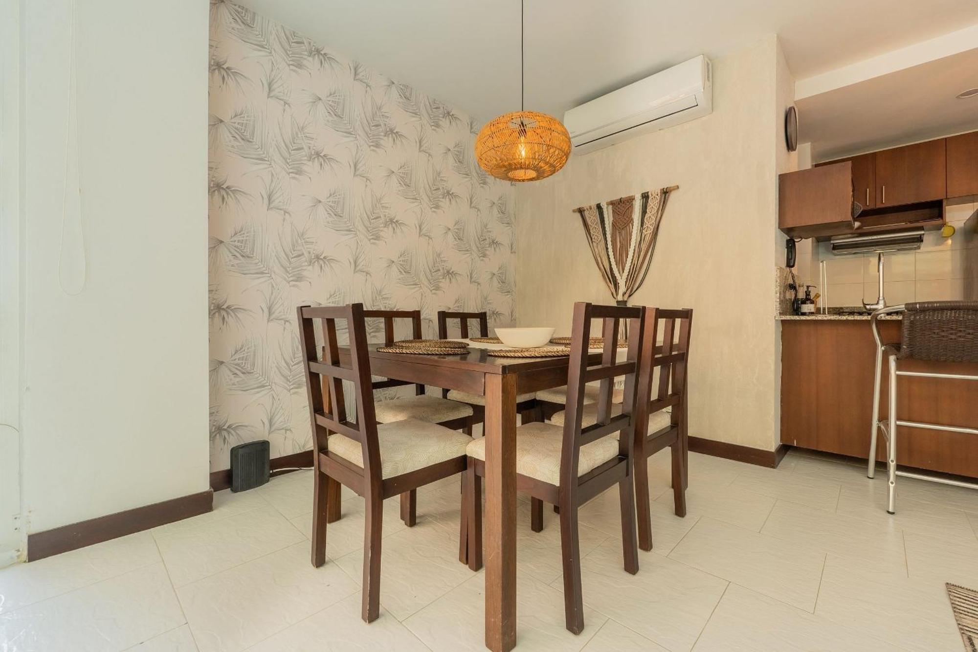 Frente Al Mar Con Acceso Directo A La Playa Morros 922 Apartamento *